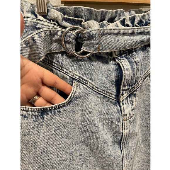 H&M Denim Mini Skirt With Belt - Picture 3 of 4